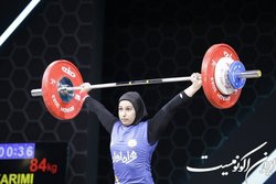 پنجمی و هشتمی دختران وزنه‌بردار در گروه B قهرمانی جهان + فیلم