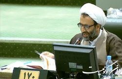 سلیمی: کسانی که دم از آزادی بیان می زنند تجمع بزرگ اربعین را سانسور کردند