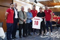 روشن: با خطیر برخورد می‌کنیم اگر در کار نکونام دخالت کند!