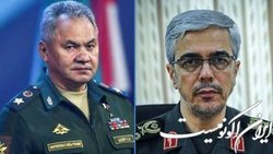 استقبال رسمی سرلشکر باقری از وزیر دفاع روسیه