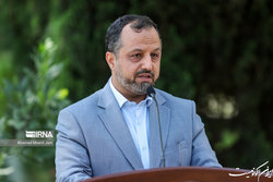 وزیر اقتصاد: مردمی سازی کلیدواژه حکمرانی انقلاب اسلامی است