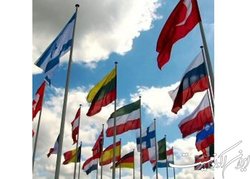 بررسی «نظریات خردگرا در روابط بین الملل» در مناظره دانشجویی