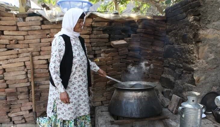 عکس/ جشنواره انار در رودبار