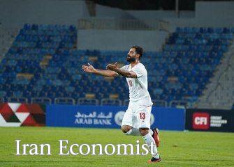 خوشحالی گل زنی برای درآوردن حرص کیروش کم بود، پز دادن ماشین ۱۰۰ میلیاردی هم به آن اضافه شد! محمدحسین کنعانیزادگان