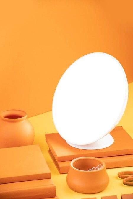 شفابخش های روحی و درمانگران هر دو به نور درمانی معتقدند شفابخش های روحی و درمانگران هر دو به نور درمانی معتقدند