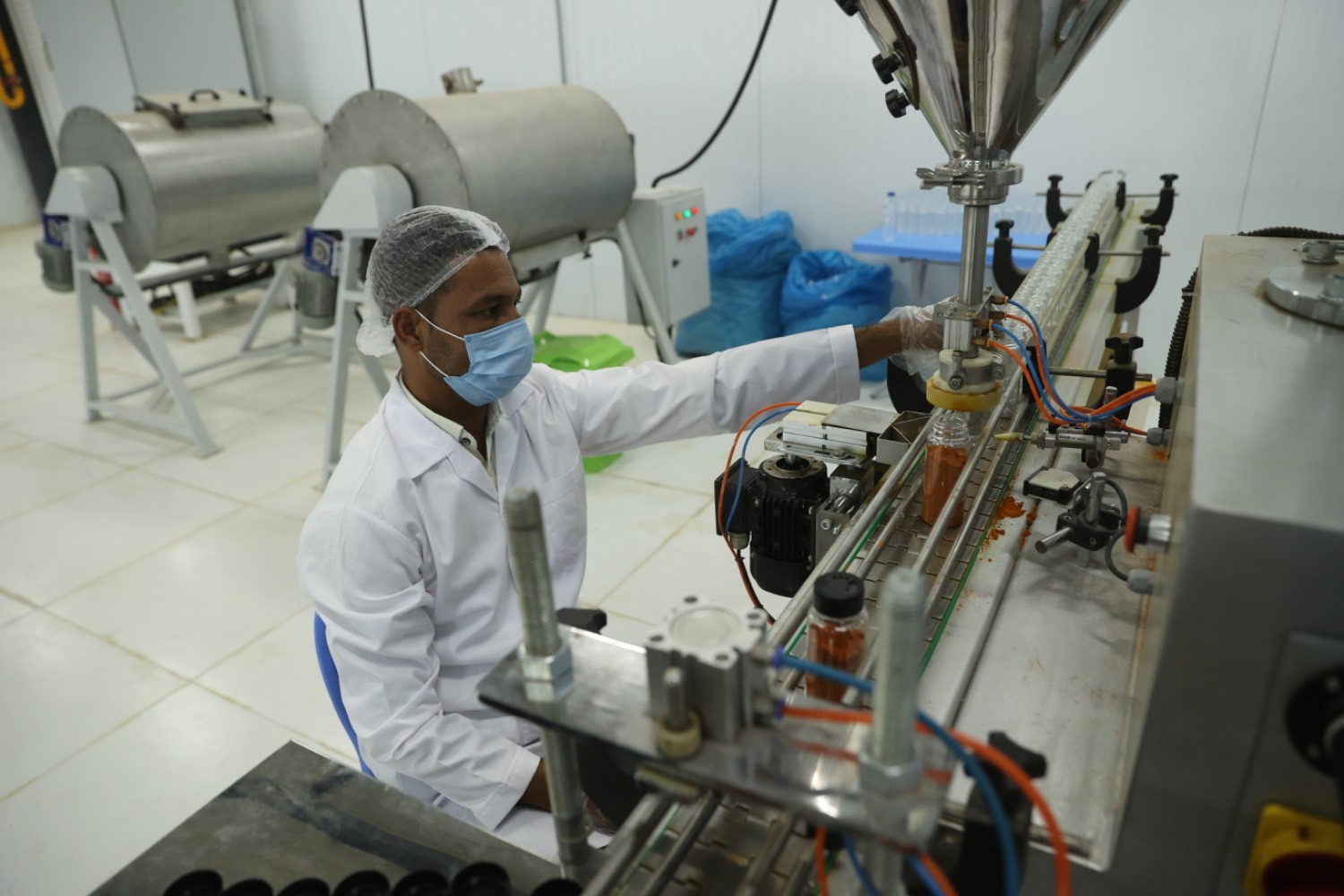 افتتاح کارخانه فرآوری گیاهان دارویی در گچساران توسط ستاد اجرایی فرمان امام افتتاح کارخانه فرآوری گیاهان دارویی در گچساران توسط ستاد اجرایی فرمان امام