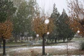 بارش برف پائیزی