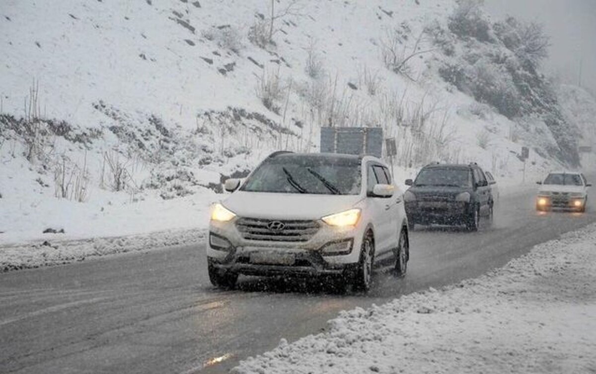 بارش برف و باران در جاده‌های ۸ استان کشور