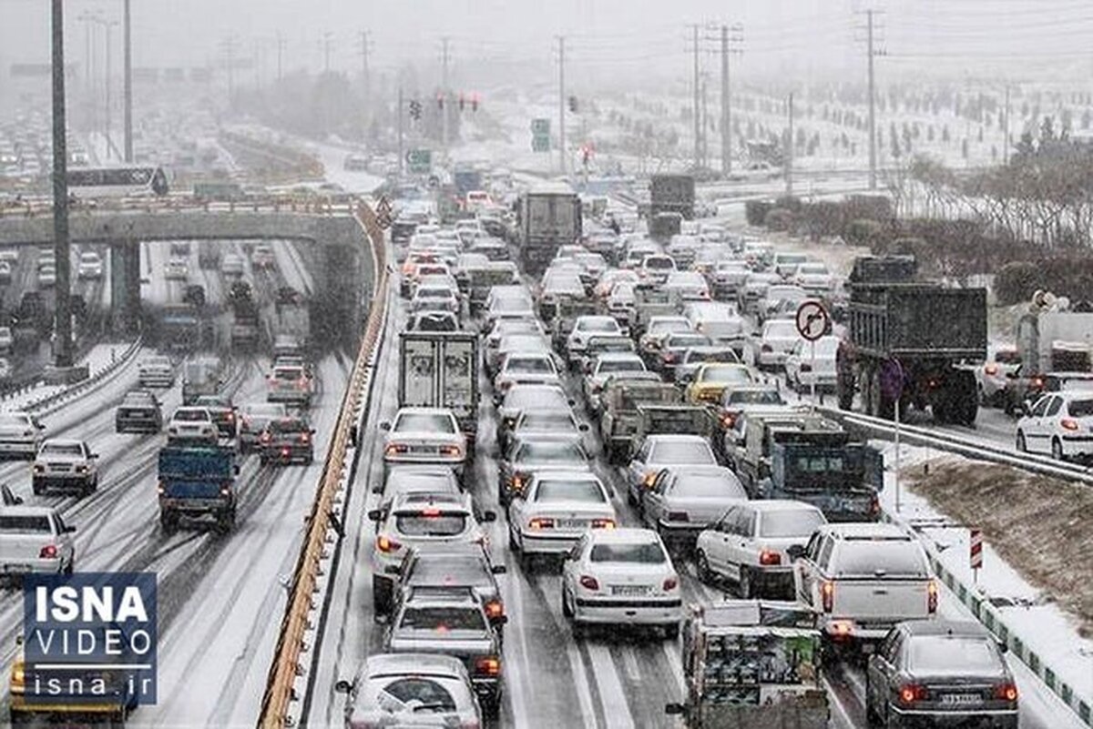 بارش برف زمستانی؛ آغاز پازل ترافیک در پایتخت