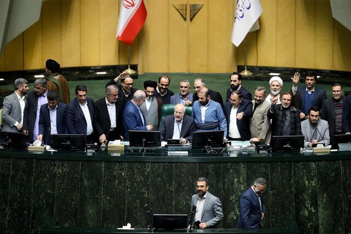 استیضاح وزیر اقتصاد و خداحافظی زودهنگام از دولت چهاردهم