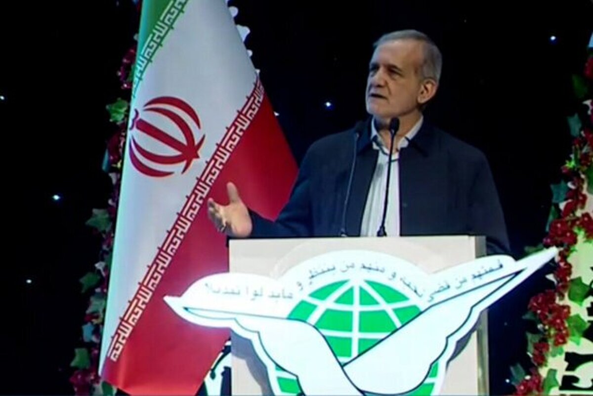 پزشکیان: در چشم‌اندازی که رهبری ترسیم کرده‌اند، حرکت کنیم