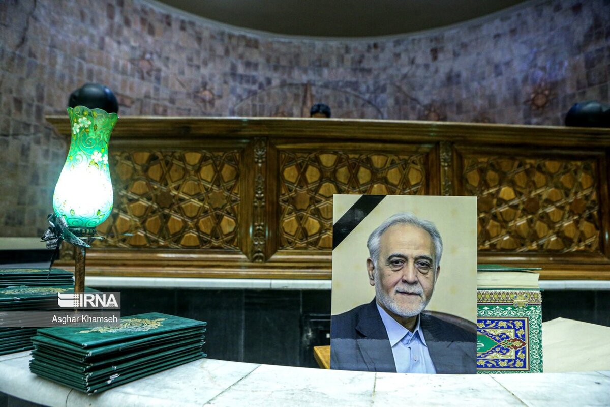 نقش ناگفته دکتر داوودی در حفظ ارزش پول ملی و مقابله با سیاست‌های تورمی