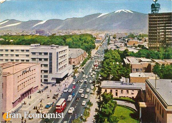 همه چشم ها به دست خیابانی است که بوی دلار می دهد همه چشم ها به دست خیابانی است که بوی دلار می دهد