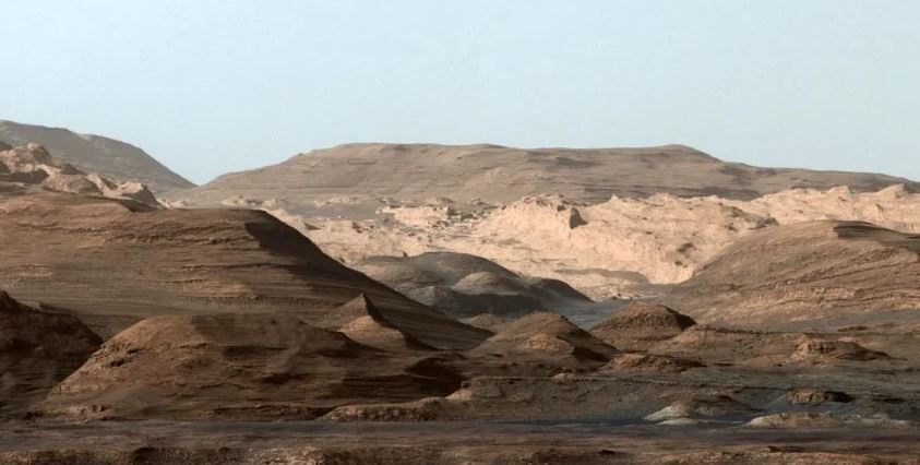 زندگی در ایران با زندگی در مریخ یکی است