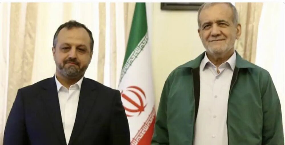 تغییر رنگ کت پزشکیان، سوژه کاربران/ فتوشاپ یا واقعی