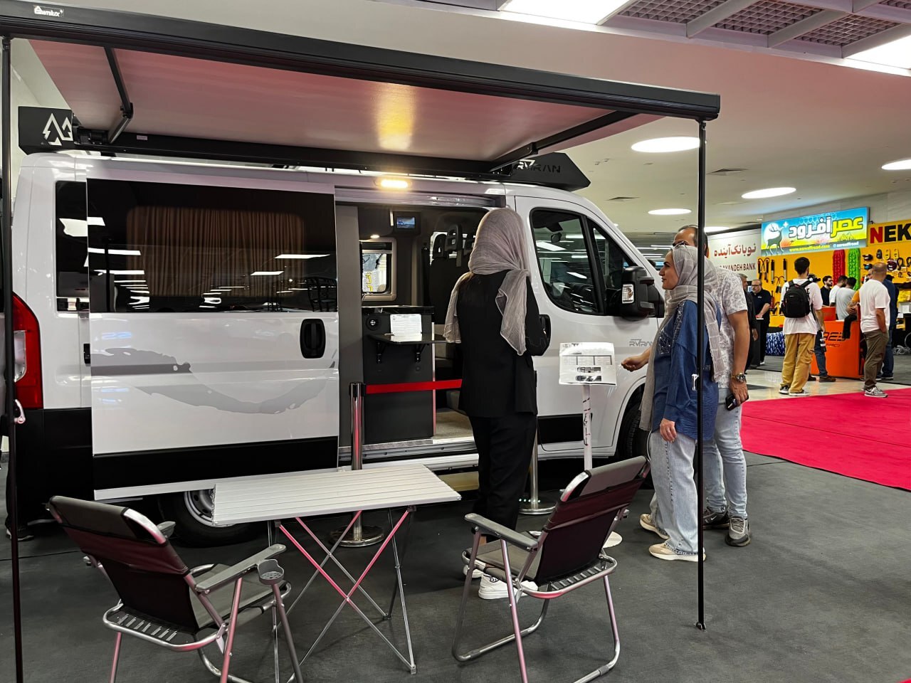 نمایشگاه خودرو ایران مال در بی برقی مطلق نمایشگاه خودرو ایران مال در بی برقی مطلق