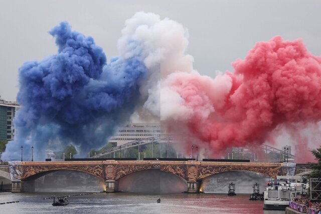 دانلود عکس/ المپیک ۲۰۲۴ پاریس در هوای بارانی افتتاح شد دانلود عکس/ المپیک ۲۰۲۴ پاریس در هوای بارانی افتتاح شد
