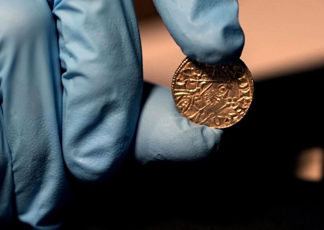 تصاویری از کشف گنجینه هزار ساله تصاویری از کشف گنجینه هزار ساله