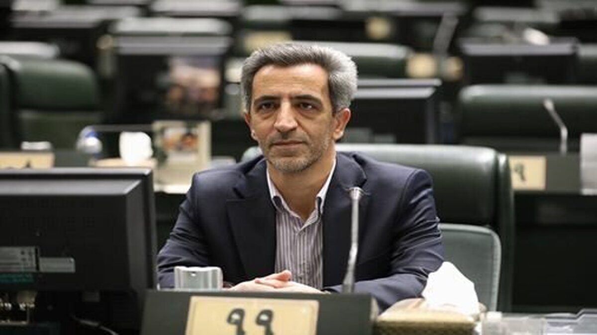 نماینده زنجان: مصاحبه‌های استخدامی دستگاه‌های اجرایی به صورت متمرکز انجام شود