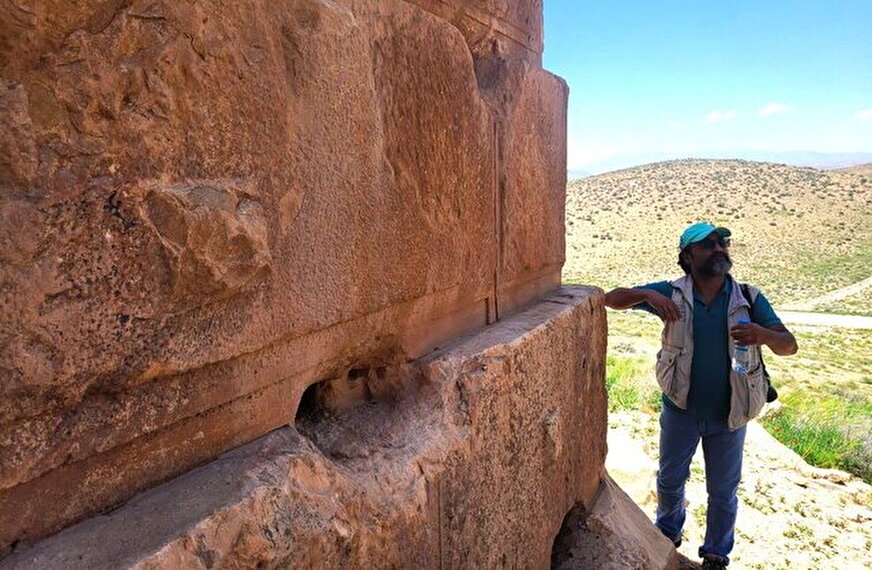 هخامنشیها سنگهای غولآسا را چگونه جابهجا میکردند؟