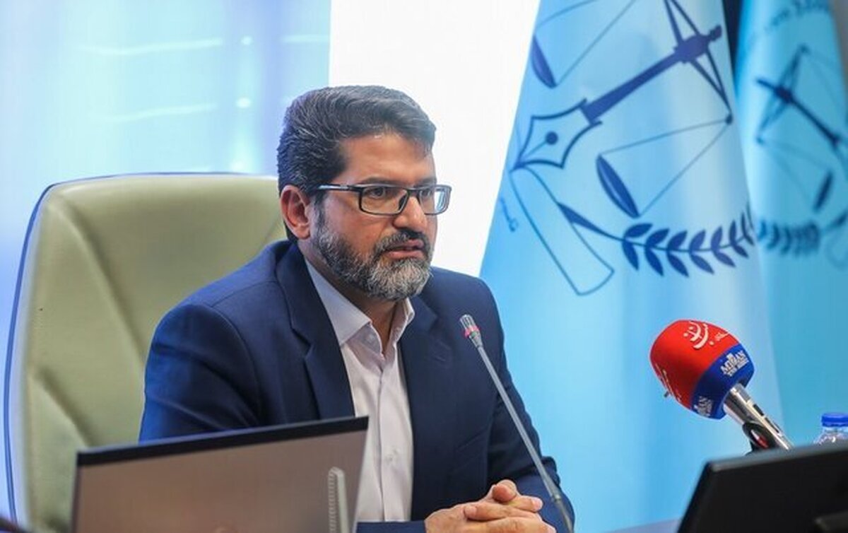 تمام دفاتر اسناد رسمی مجهز به دستگاه کارتخوان هستند