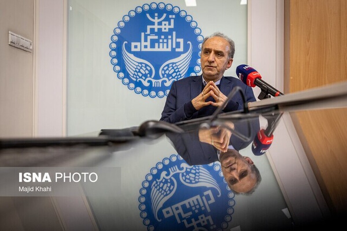 دانشگاه می‌تواند به عنوان اتاق فکر دستگاه‌های اجرایی کشور فعالیت کند