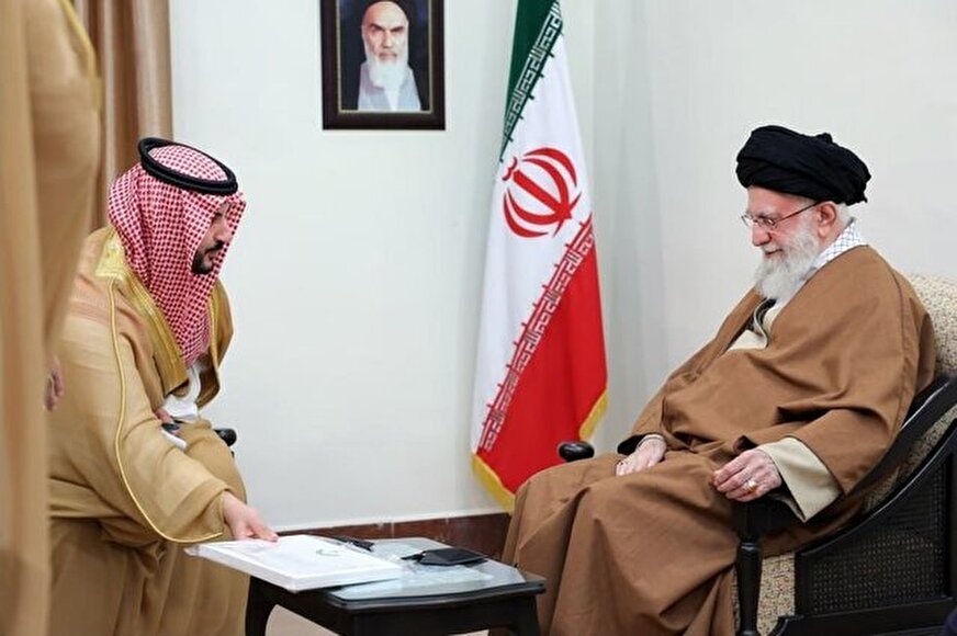 خالد بن سلمان پیام پادشاه عربستان را تقدیم رهبر انقلاب کرد