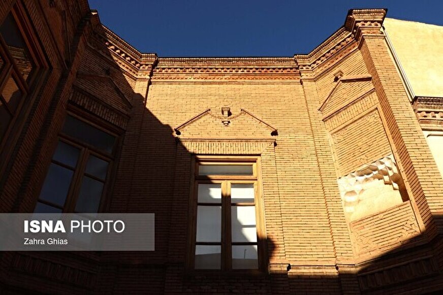 بررسی چالش‌های معماری ایران در روز معمار