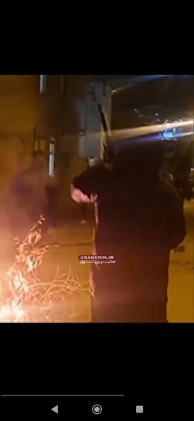 افراد مجهز به اسلحه در اعتراضات چه کسانی هستند