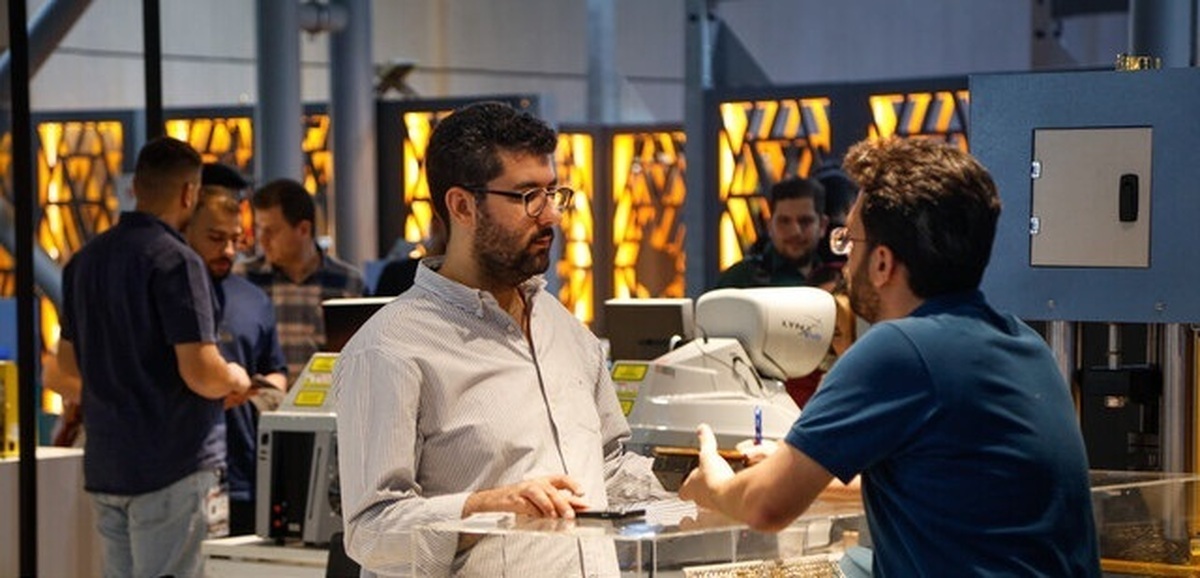 رئیس اتحادیه طلا: حساب بانکی اصناف طلا همچنان مسدود است! رئیس اتحادیه طلا: حساب بانکی اصناف طلا همچنان مسدود است!