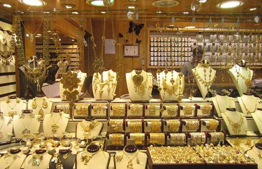 اگر بیش از این حد طلا، سکه و ارز دارید حرم است اگر بیش از این حد طلا، سکه و ارز دارید حرم است