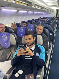 هواپیمای آبی‌ها پرواز کرد