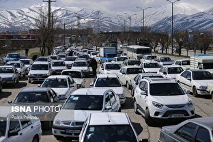 خودرو‌ها در حال دویدن هستند