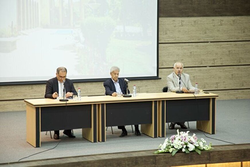 آن‌چه در بزرگداشت سعدی گذشت