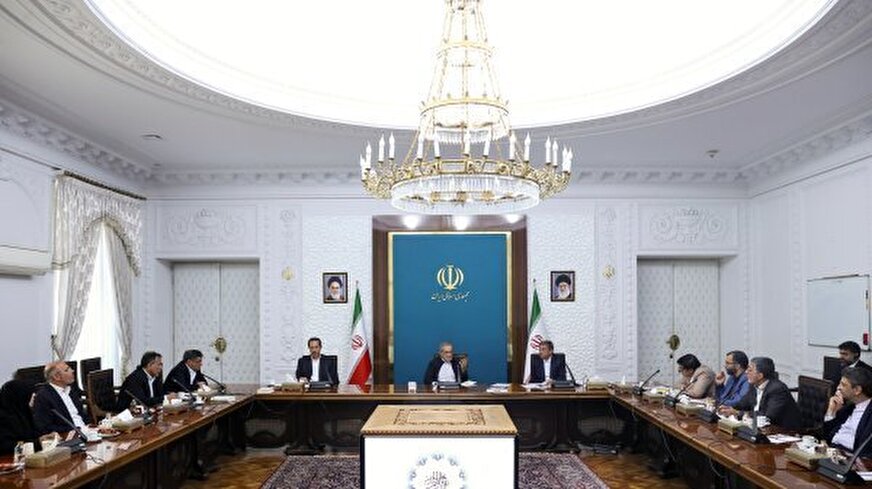 پزشکیان: دولت مصمم به تحول زیرساختی در لرستان با رویکردی متوازن و عادلانه است