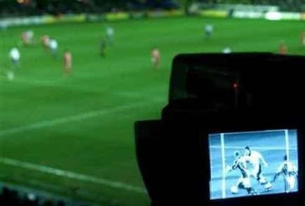 پخش همزمان دیدارهای پرسپولیس، استقلال و تراکتور از سه شبکه