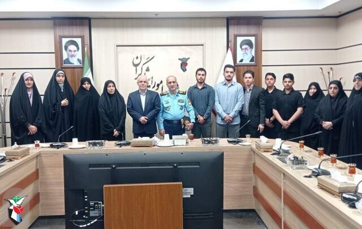 دیدار اوحدی با خانواده خلبانان شهید پرواز اردیبهشت