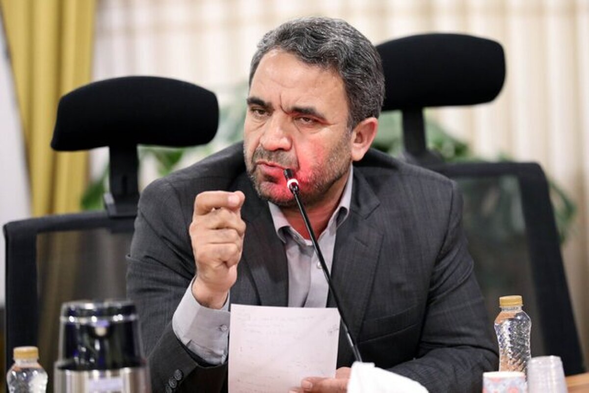از حضور افراد غیرمتخصص در مدارس غیردولتی جلوگیری شود