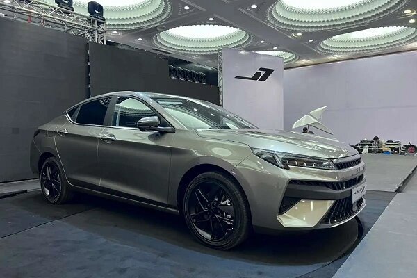 شرایط پیشفروش خودروی کیامسی J۷ اعلام شد شرایط پیشفروش خودروی کیامسی J۷ اعلام شد