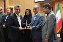 پست گیلان دستگاه برگزیده جشنواره شهید رجایی شد
پست گیلان دستگاه برگزیده جشنواره شهید رجایی در امور زیربنایی و توسعه زیرساخت شد.