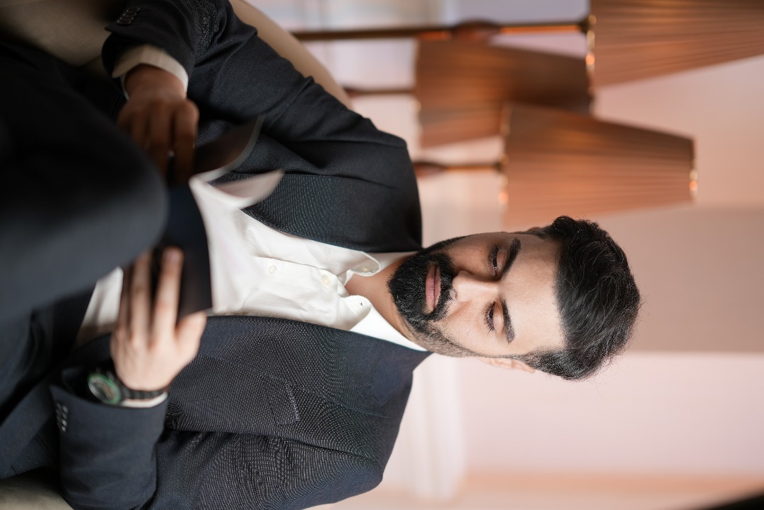 سه پسادکتری، یک رسالت: پیوند دانش و کارآفرینی در مسیر علمی دکتر ماکان آریا پارسا سه پسادکتری، یک رسالت: پیوند دانش و کارآفرینی در مسیر علمی دکتر ماکان آریا پارسا