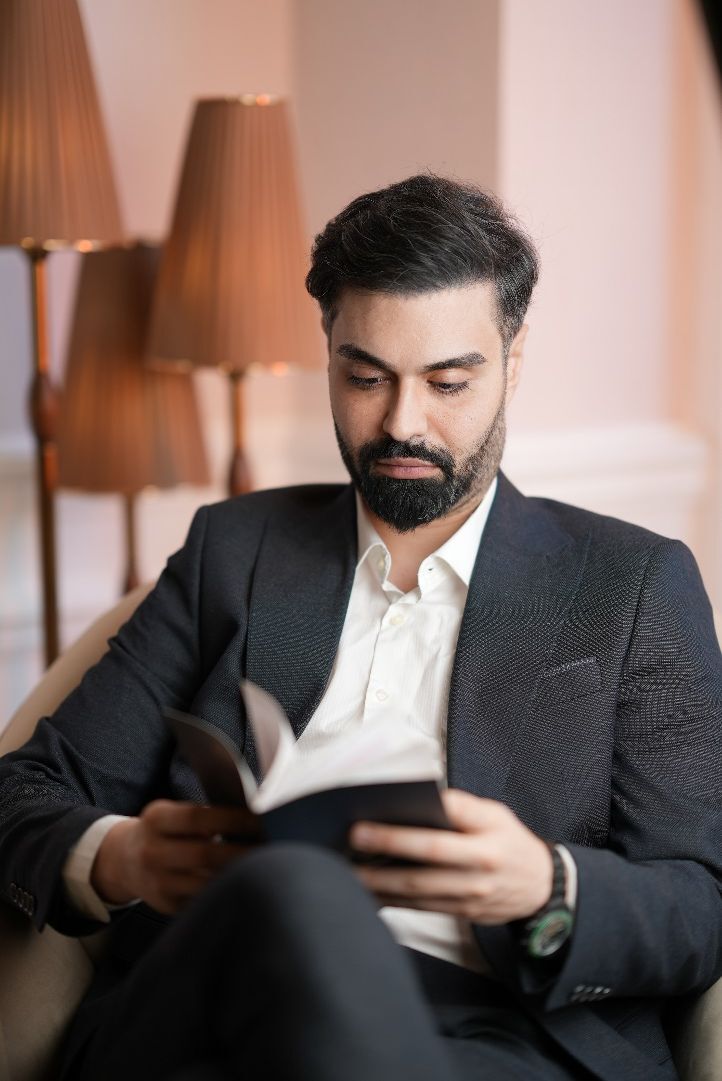 سه پسادکتری، یک رسالت: پیوند دانش و کارآفرینی در مسیر علمی دکتر ماکان آریا پارسا سه پسادکتری، یک رسالت: پیوند دانش و کارآفرینی در مسیر علمی دکتر ماکان آریا پارسا