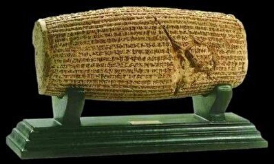 تصویر منشور کوروش کبیر، نخستین سند مکتوب حقوق بشر جهان