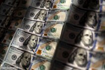 شکاف عمیق نرخ توافقی و بازار آزاد؛ عامل ساختاری نوسان‌های شدید دلار در ایران