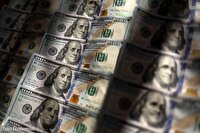 شکاف عمیق نرخ توافقی و بازار آزاد؛ عامل ساختاری نوسان‌های شدید دلار در ایران