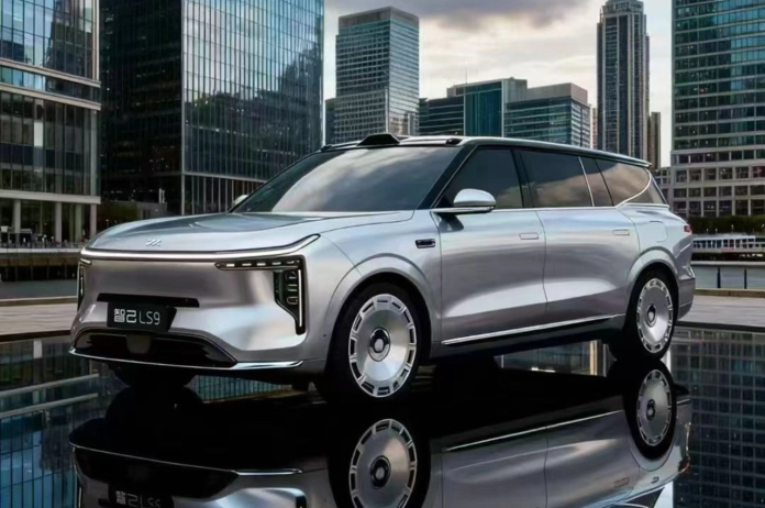 بهزودی/چشمها به ورود این خودروی لاکچری است بهزودی/چشمها به ورود این خودروی لاکچری است