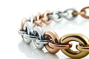 بازیگران بازار توجه کنید؛ طلا خریدار ندارد