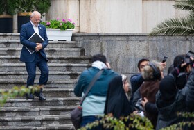 حاشیه جلسه هیات دولت - ۱۹ آذر / از نحوه تصمیمگیری برای تعطیلی، رفع فیلترینگ و پیک آنفلوانزا حاشیه جلسه هیات دولت - ۱۹ آذر / از نحوه تصمیمگیری برای تعطیلی، رفع فیلترینگ و پیک آنفلوانزا