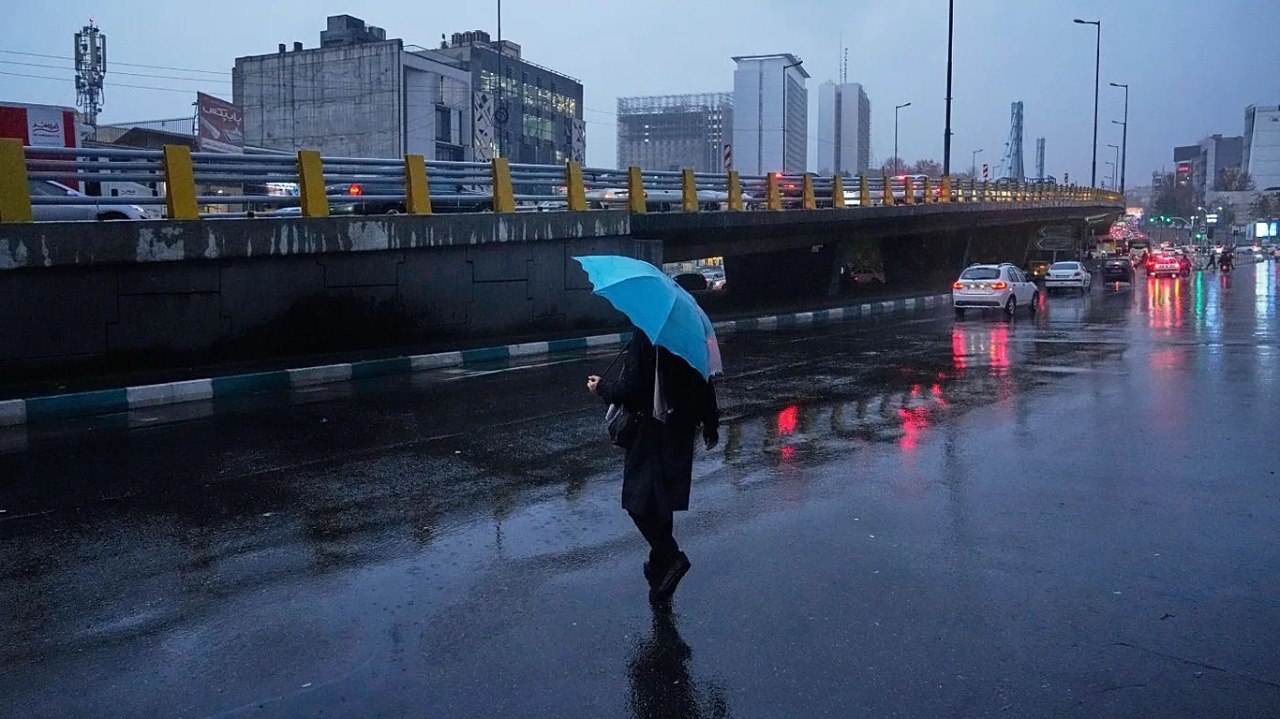 پس از باران و چگونگی فشار آب در پایتخت پس از باران و چگونگی فشار آب در پایتخت