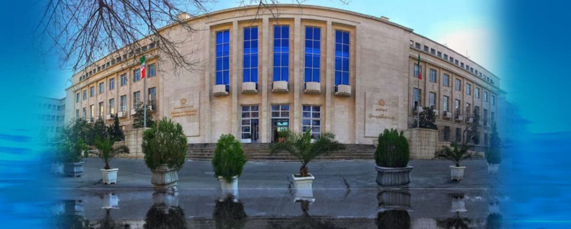 بازی نوین وثیقهها در سریال قدیمی وام بانکی بازی نوین وثیقهها در سریال قدیمی وام بانکی